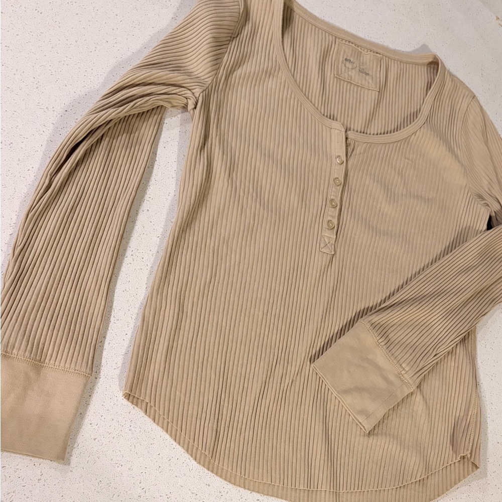 Aerie Beige Ribbed Long Sleeve Top Incredibly Soft Cozy Staple for your closet